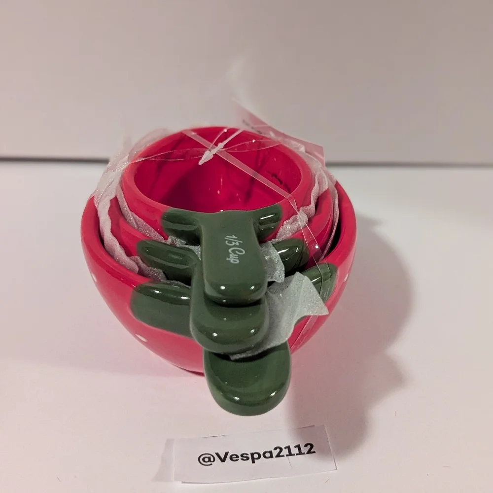 Target Bullseye Playground Summer Strawberry Measuring Cup 3 Pc Strawberries
